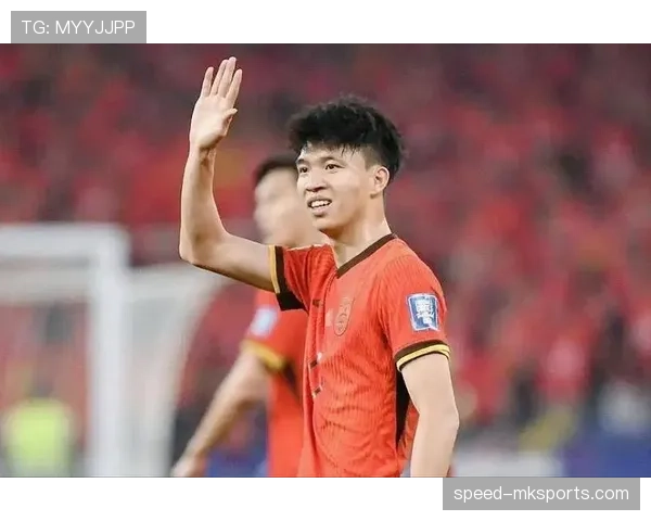 年轻球员崭露头角，从替补逆袭成为新核心，闪耀赛场助力球队崛起